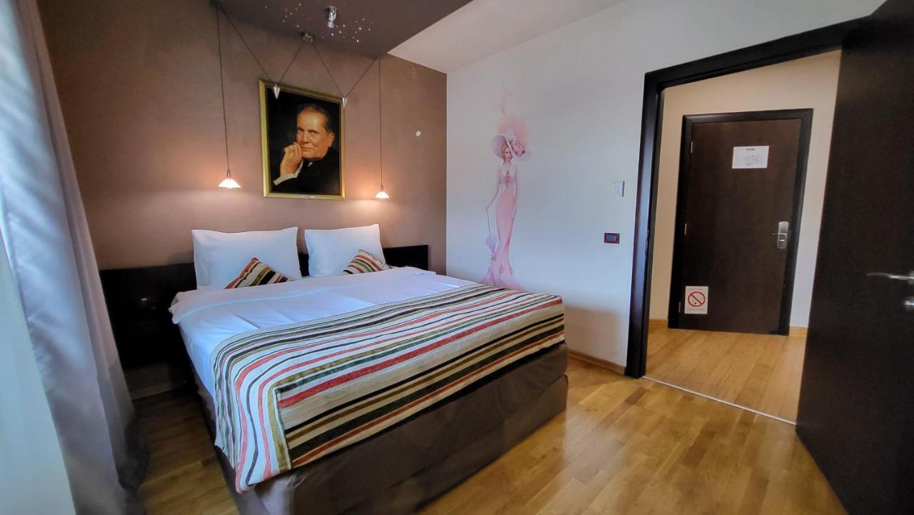 Design Hotel Mr President Belgrad Exteriör bild