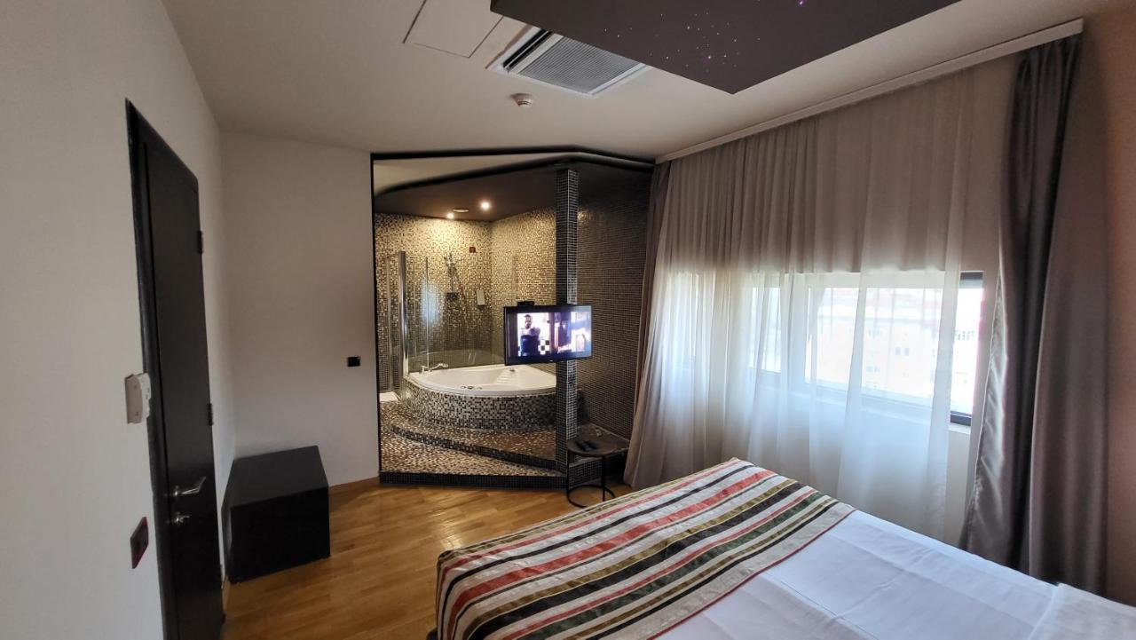 Design Hotel Mr President Belgrad Exteriör bild