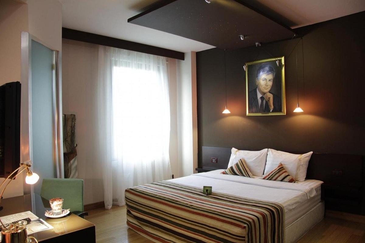 Design Hotel Mr President Belgrad Exteriör bild