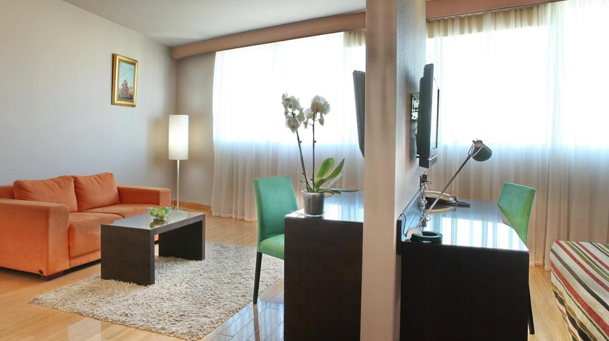 Design Hotel Mr President Belgrad Exteriör bild